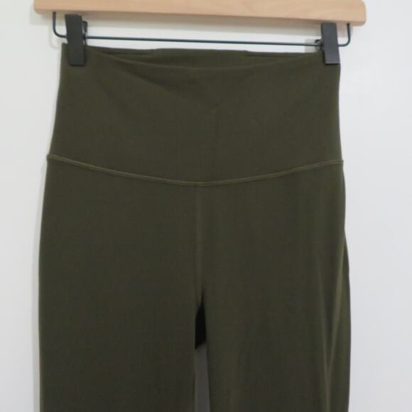 Lululemon Womens Sz 4 Olive Green Groove Super High-Rise Flared Pant Nulu Fabric - Picture 3 of 6